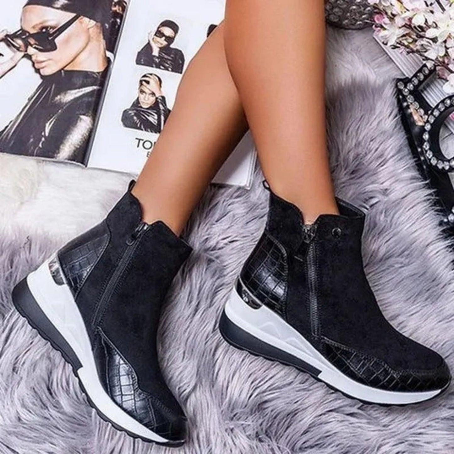Anouschka | Dames Enkellaarsjes | Wedge Hak