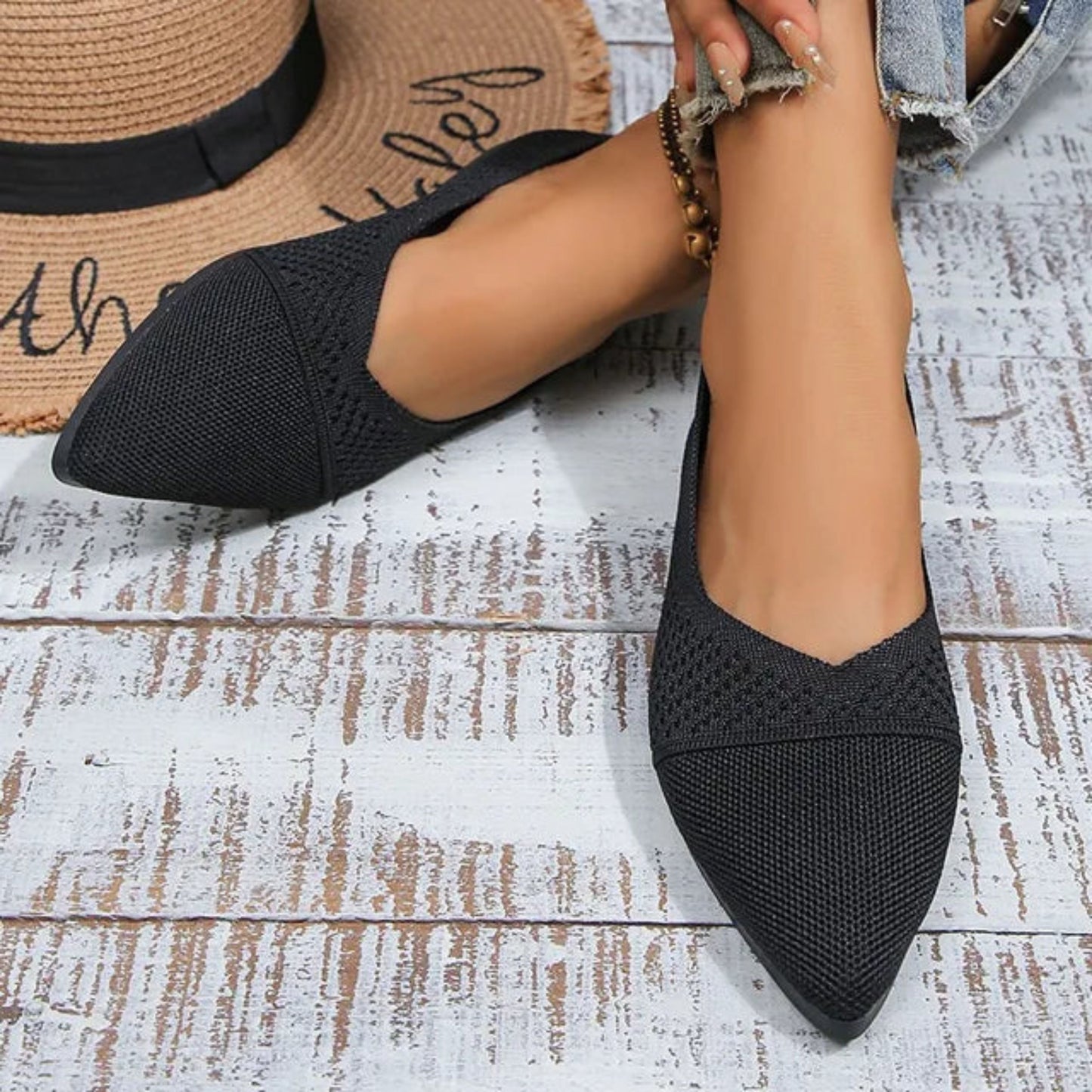 Zwaantje | Dames Instappers | Spitse Neus & Slip-On