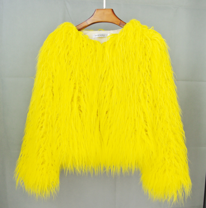 Henie | Fluffy Korte Jas