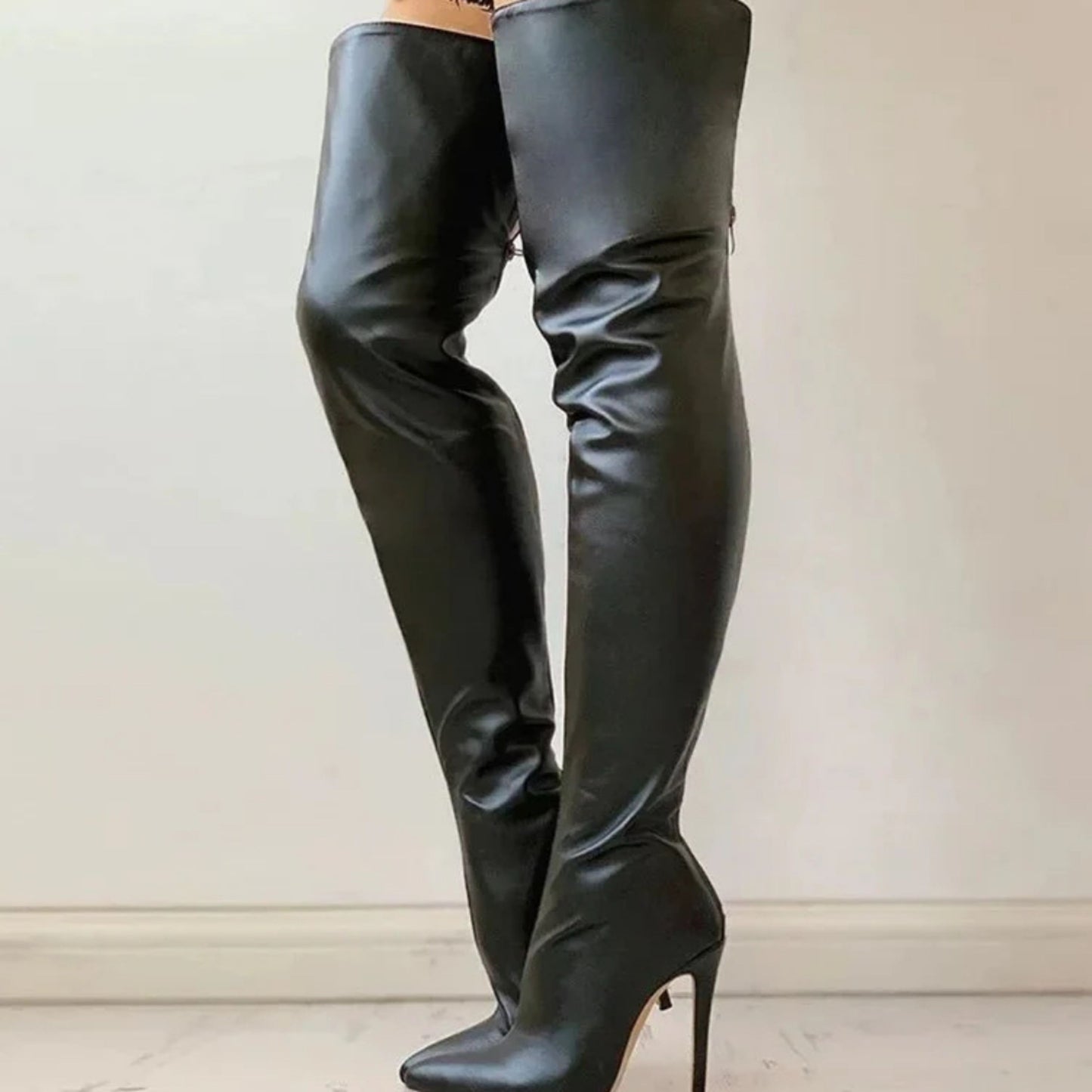 Alethanja | Dames Over-the-Knee Laarzen | Puntige Hak