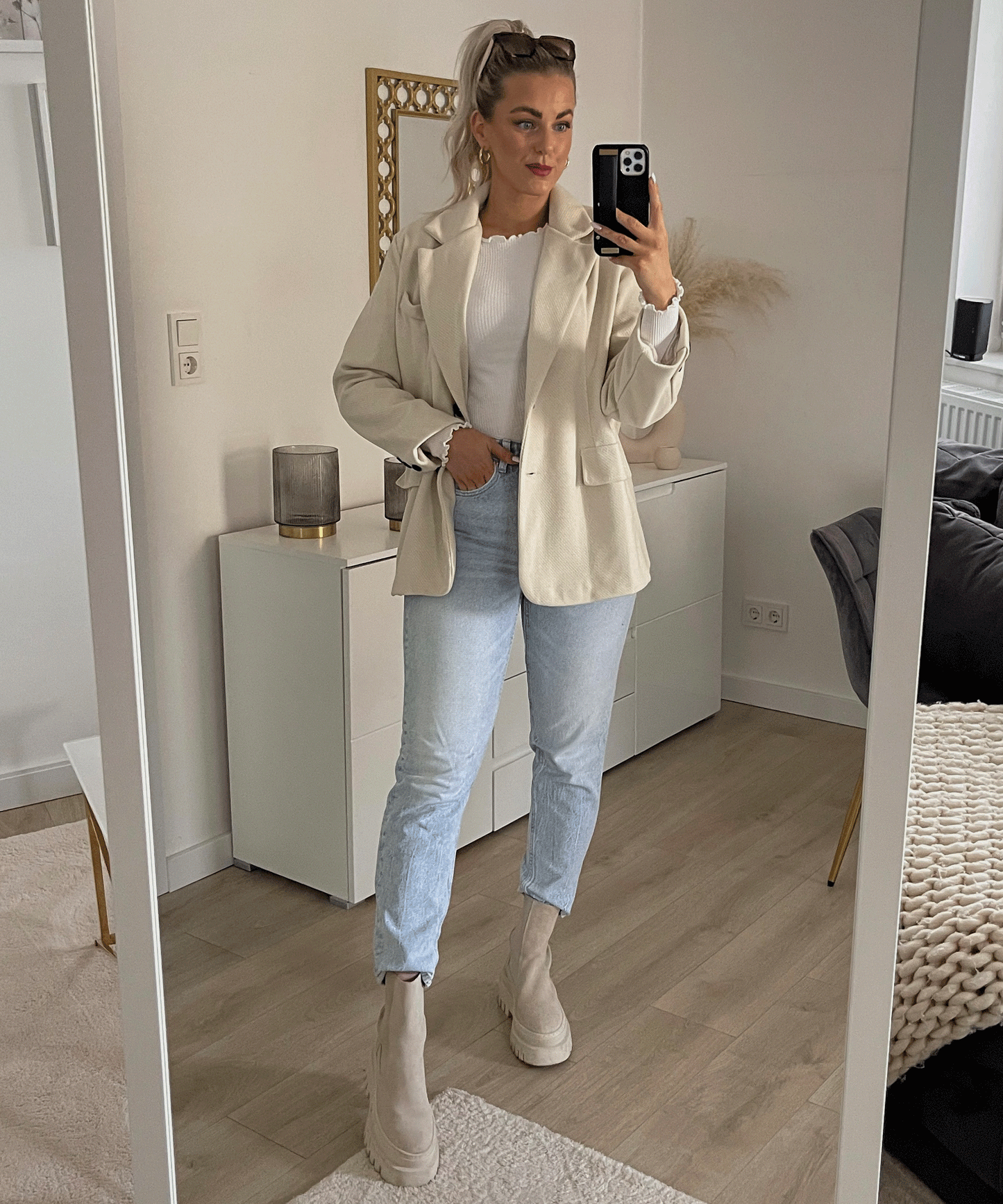 Vimala | Beige Oversized Casual Blazer