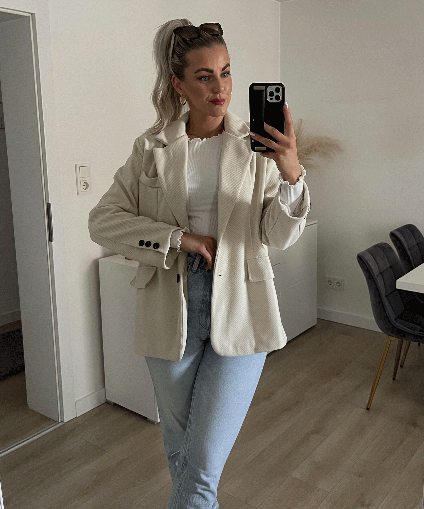 Vimala | Beige Oversized Casual Blazer