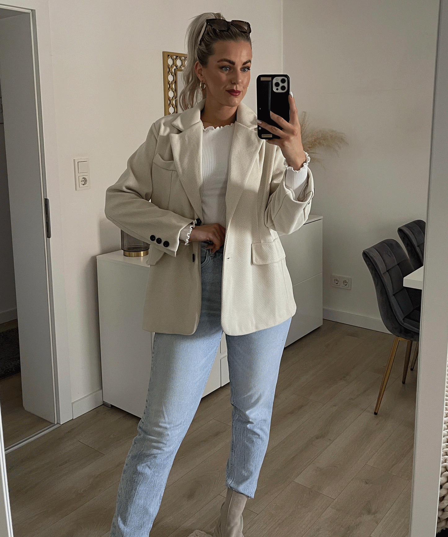Vimala | Beige Oversized Casual Blazer
