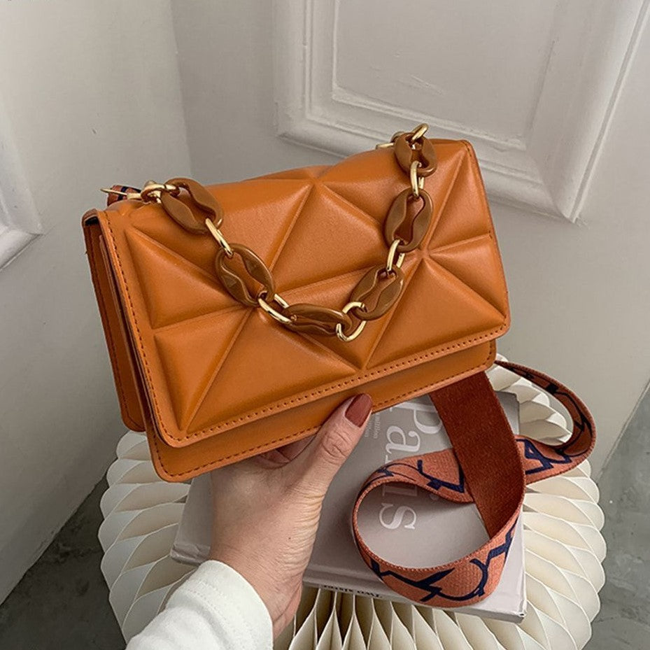 Nelda | Trendy Gewatteerde Schoudertas