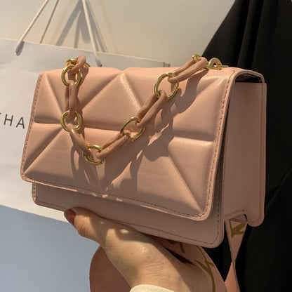 Nelda | Trendy Gewatteerde Schoudertas