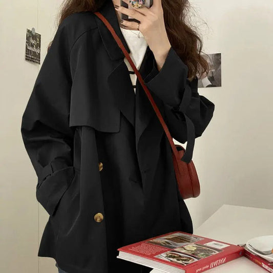 Katherina | Stijlvolle Korte Trenchcoat